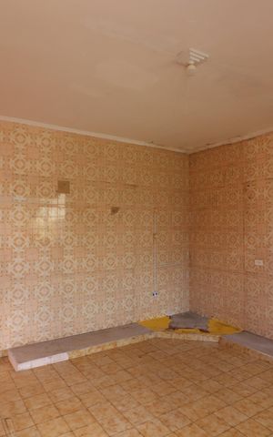 Casa para alugar com 400m², 5 quartos e 8 vagasCozinha 