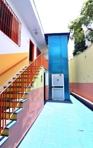 Casa para alugar com 400m², 5 quartos e 8 vagasQuintal