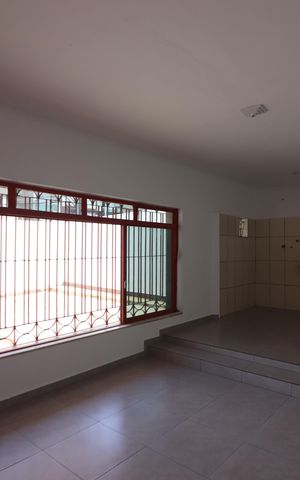 Casa para alugar com 400m², 5 quartos e 8 vagasSala 
