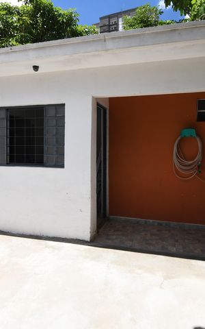 Casa à venda com 200m², 3 quartos e 2 vagasÁrea de Serviço