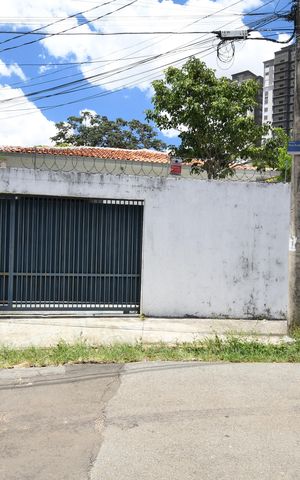 Casa à venda com 200m², 3 quartos e 2 vagasFachada