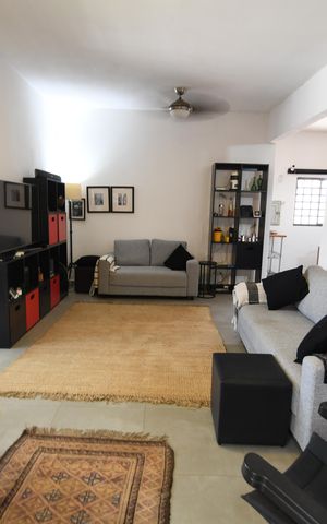 Casa à venda com 200m², 3 quartos e 2 vagasSala