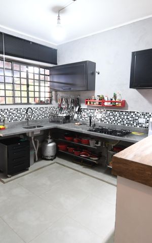 Casa à venda com 200m², 3 quartos e 2 vagasCozinha