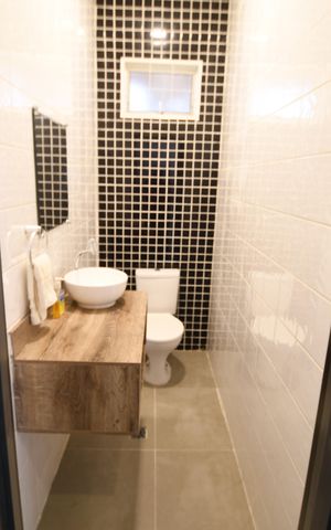 Casa à venda com 200m², 3 quartos e 2 vagasLavabo