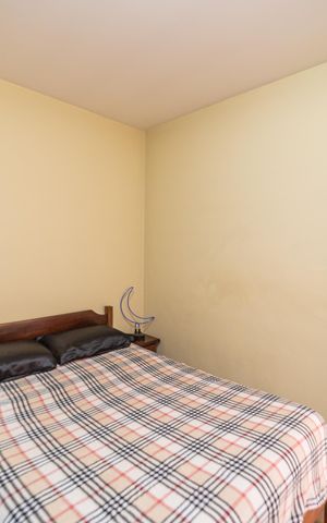 Casa à venda com 84m², 3 quartos e 2 vagas Casa à venda com 84m², 3 quartos e 2 vagasQuarto 1
