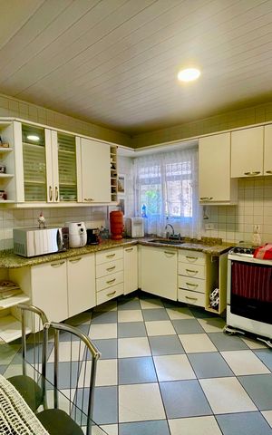 Casa à venda com 118m², 2 quartos e 2 vagasCozinha