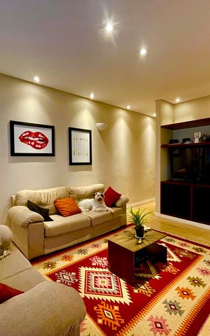 Casa à venda com 118m², 2 quartos e 2 vagasSala