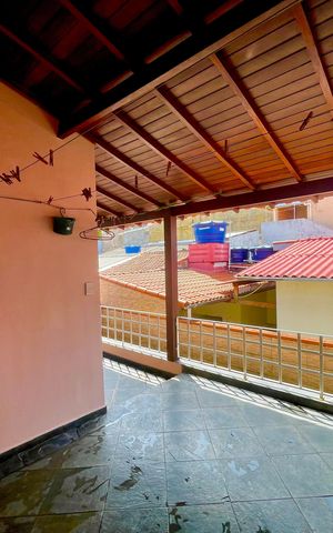 Casa à venda com 118m², 2 quartos e 2 vagasQuintal