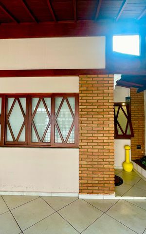 Casa à venda com 118m², 2 quartos e 2 vagasGaragem
