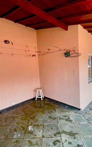 Casa à venda com 118m², 2 quartos e 2 vagasQuintal