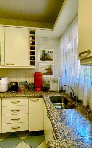 Casa à venda com 118m², 2 quartos e 2 vagasCozinha