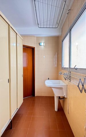 Apartamento à venda com 145m², 3 quartos e sem vaga Apartamento à venda com 145m², 3 quartos e sem vagaÁrea de Serviço