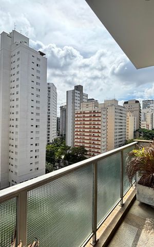 Apartamento à venda com 145m², 3 quartos e sem vaga Apartamento à venda com 145m², 3 quartos e sem vagaVaranda