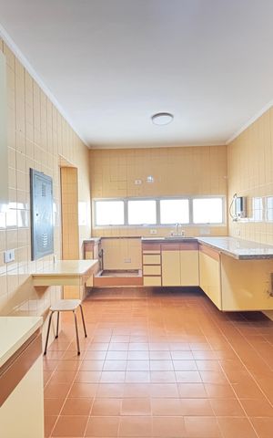 Apartamento à venda com 145m², 3 quartos e sem vaga Apartamento à venda com 145m², 3 quartos e sem vagaCozinha