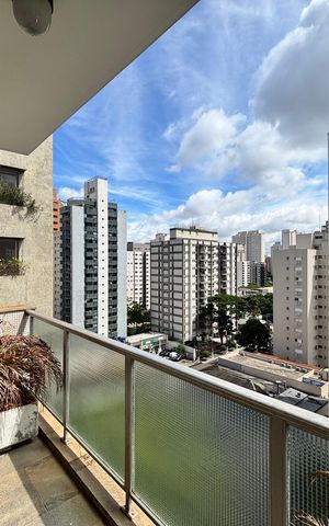 Apartamento à venda com 145m², 3 quartos e sem vaga Apartamento à venda com 145m², 3 quartos e sem vagaVaranda