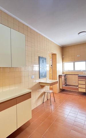 Apartamento à venda com 145m², 3 quartos e sem vaga Apartamento à venda com 145m², 3 quartos e sem vagaCozinha