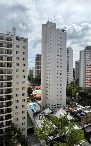 Apartamento à venda com 145m², 3 quartos e sem vaga Apartamento à venda com 145m², 3 quartos e sem vagaVista