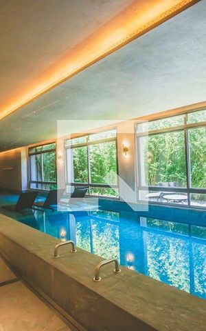 Apartamento à venda com 158m², 3 quartos e 2 vagas Apartamento à venda com 158m², 3 quartos e 2 vagasPiscina Coberta