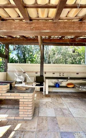 Casa de condomínio para alugar com 342m², 3 quartos e 8 vagas