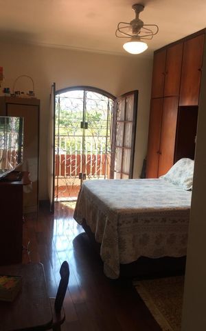 Casa para alugar com 250m², 3 quartos e 4 vagas