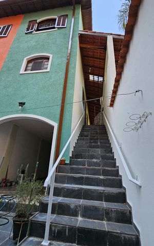 Casa para alugar com 250m², 3 quartos e 4 vagas