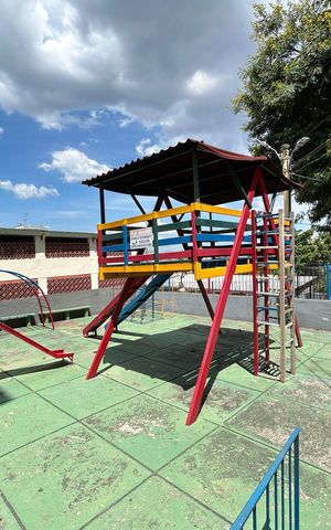 Apartamento à venda com 49m², 2 quartos e sem vagaÁrea comum - Playground
