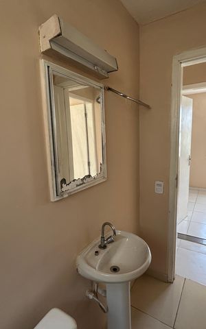 Apartamento à venda com 49m², 2 quartos e sem vagaBanheiro