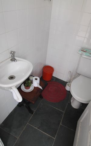 Casa à venda com 110m², 3 quartos e 2 vagasQuarto 1 - Banheiro