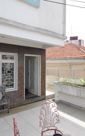 Casa à venda com 110m², 3 quartos e 2 vagasVaranda