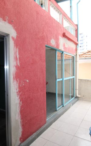 Casa à venda com 110m², 3 quartos e 2 vagasÁrea de Serviço