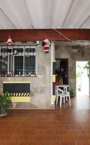 Casa à venda com 181m², 5 quartos e 2 vagasGaragem