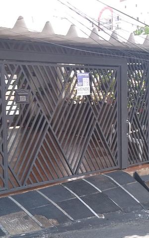 Casa à venda com 181m², 5 quartos e 2 vagasFachada