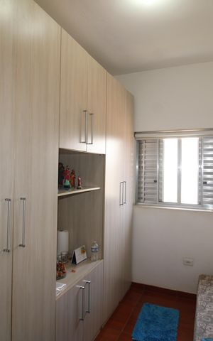 Casa à venda com 181m², 5 quartos e 2 vagasQuarto 3