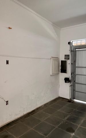 Casa à venda com 118m², 3 quartos e 1 vaga
