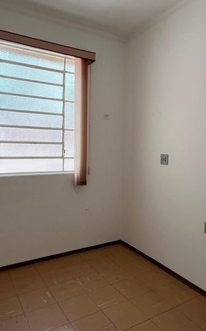 Casa à venda com 118m², 3 quartos e 1 vaga