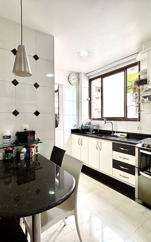 Apartamento à venda com 135m², 4 quartos e 3 vagasCozinha