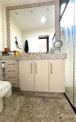 Apartamento à venda com 135m², 4 quartos e 3 vagasBanheiro Suíte