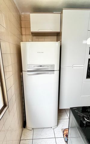 Apartamento à venda com 60m², 2 quartos e 1 vaga Apartamento à venda com 60m², 2 quartos e 1 vagaCozinha e Área de Serviço