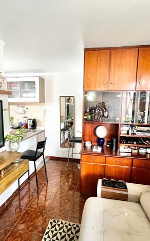 Apartamento à venda com 60m², 2 quartos e 1 vaga Apartamento à venda com 60m², 2 quartos e 1 vagaSala
