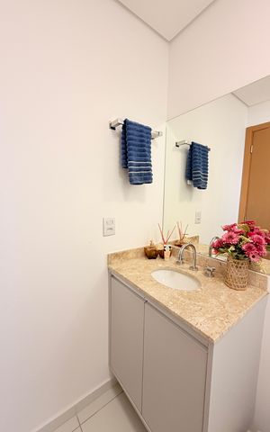 Apartamento à venda com 77m², 3 quartos e 2 vagasBanheiro Social