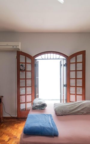 Casa à venda com 215m², 4 quartos e 2 vagas Casa à venda com 215m², 4 quartos e 2 vagasSuíte 3
