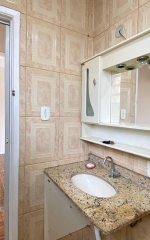 Apartamento à venda com 80m², 2 quartos e 2 vagas Apartamento à venda com 80m², 2 quartos e 2 vagasBanheiro