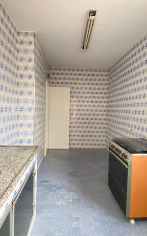 Apartamento à venda com 80m², 2 quartos e 2 vagas Apartamento à venda com 80m², 2 quartos e 2 vagasCozinha