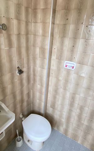 Apartamento à venda com 80m², 2 quartos e 2 vagas Apartamento à venda com 80m², 2 quartos e 2 vagasBanheiro de serviço