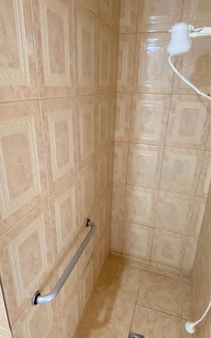 Apartamento à venda com 80m², 2 quartos e 2 vagas Apartamento à venda com 80m², 2 quartos e 2 vagasBanheiro