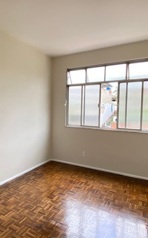 Apartamento à venda com 80m², 2 quartos e 2 vagas Apartamento à venda com 80m², 2 quartos e 2 vagasQuarto 1