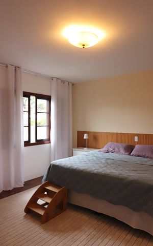 Casa à venda com 221m², 3 quartos e 4 vagasQuarto 1 - Suíte