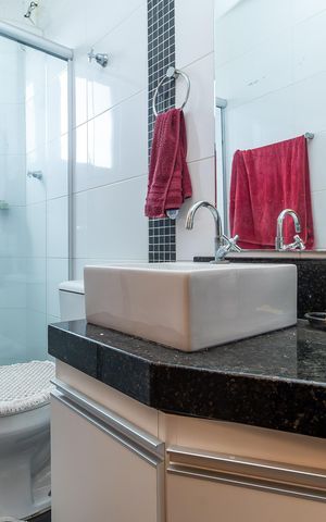 Apartamento à venda com 66m², 3 quartos e 3 vagas Apartamento à venda com 66m², 3 quartos e 3 vagasBanheiro Social