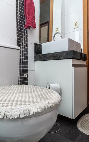 Apartamento à venda com 66m², 3 quartos e 3 vagas Apartamento à venda com 66m², 3 quartos e 3 vagasBanheiro Social