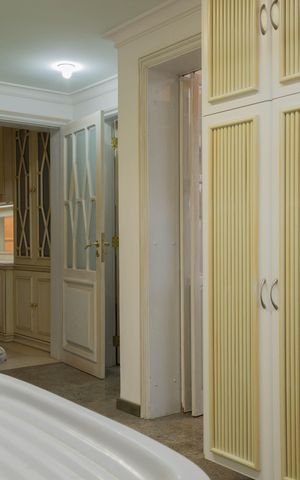 Apartamento à venda com 412m², 5 quartos e 5 vagas Apartamento à venda com 412m², 5 quartos e 5 vagasÁrea de Serviço